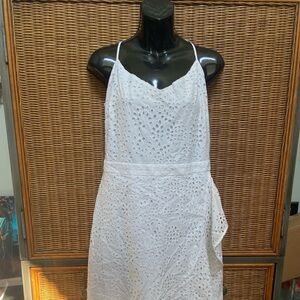 Banana Republic women’s white sleeveless knee length dress size 12
